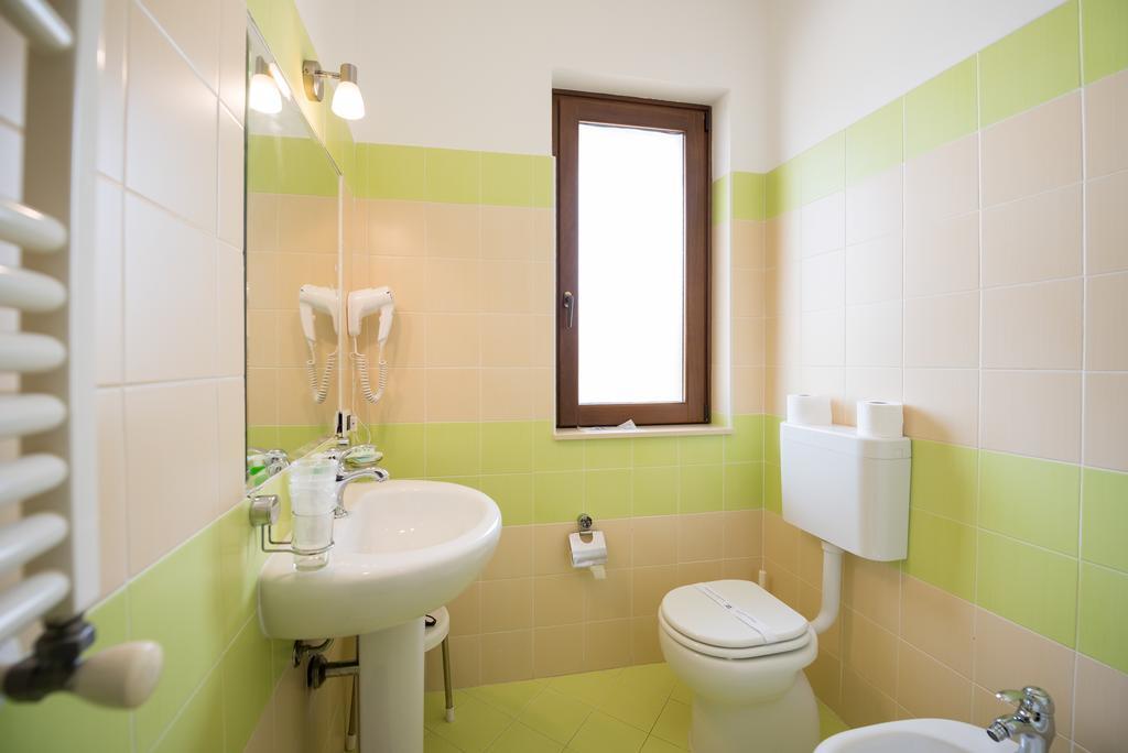 Valle Himara Guest House เปียนาเดยีอัลบาเนซี ภายนอก รูปภาพ